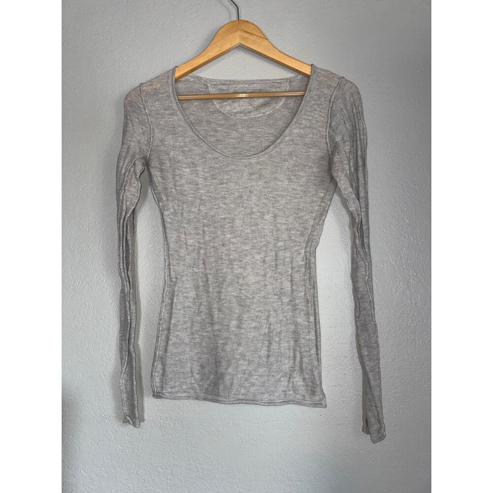 Y2K Long Line Fit Striped Tank Top Henley Light Gray Tee Shirt Medium Bella Swan - Picture 6 of 7